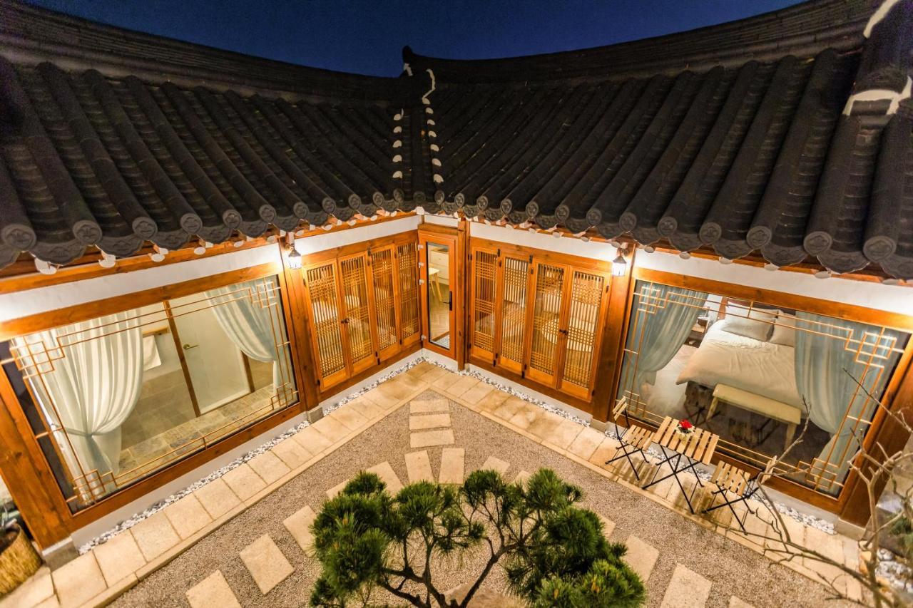El House Hotel Gyeongju Exterior photo